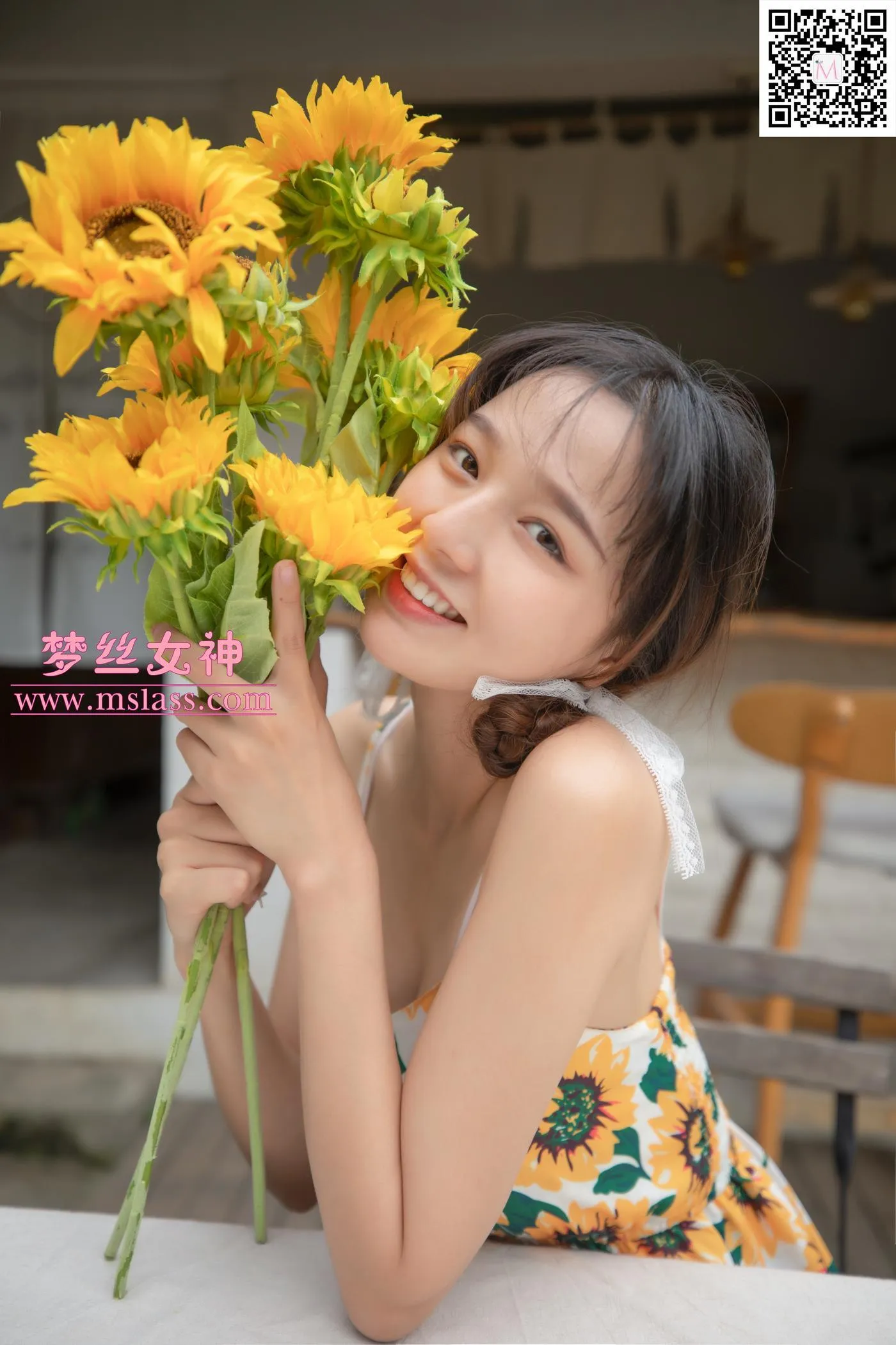 [MSLASS梦丝女神] 2020.09.14 NO.125 玥玥 村落 [55P]插图2